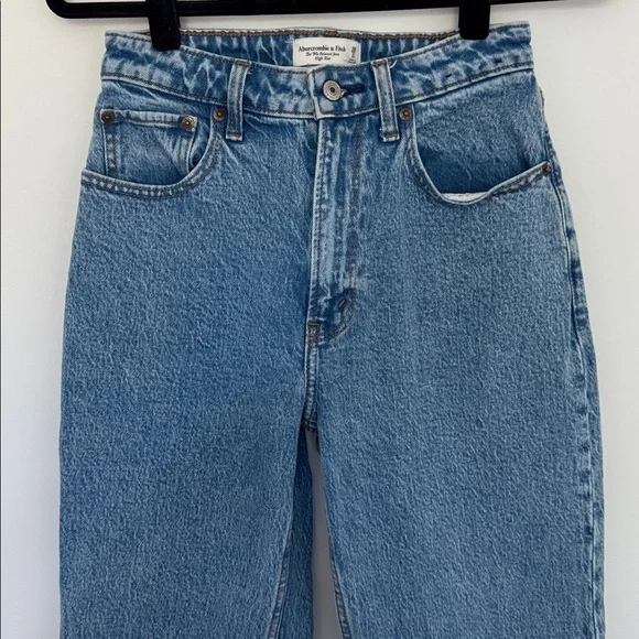 Abercrombie & Fitch The 90's Relaxed Jean High Rise, Curve Love - Size 26/2 - Picture 2 of 8
